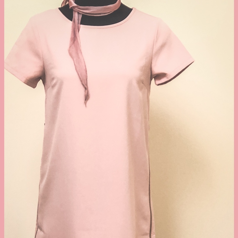 Lulu’s MOD pink minidress w side zippers SOLD - Picture 3 of 8